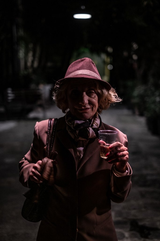 femme-rose.jpg